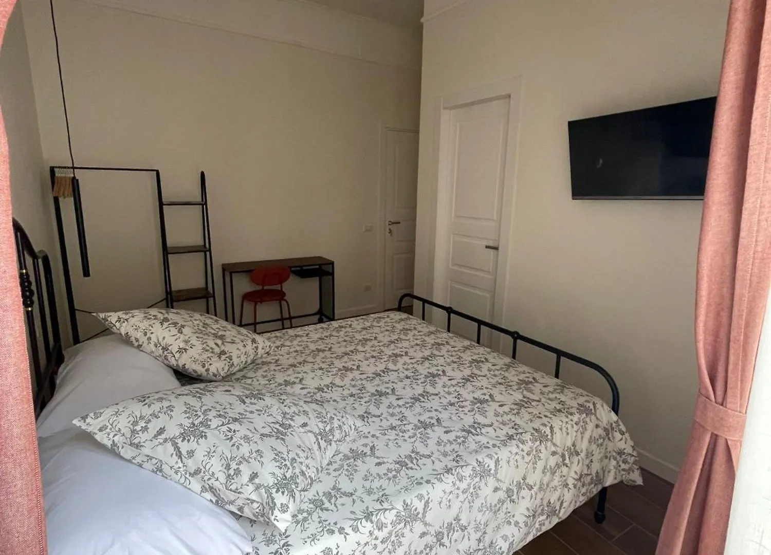 Casa Duchesca Bed & Breakfast Naples