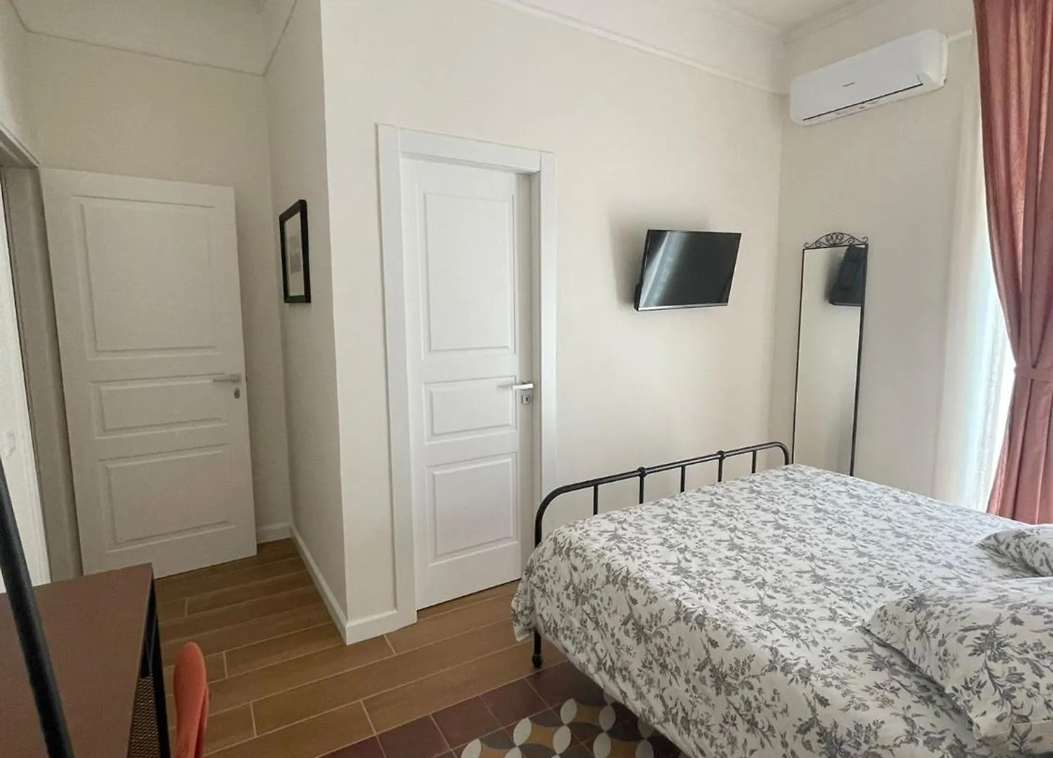Casa Duchesca Bed & Breakfast Naples 0*,  Italy